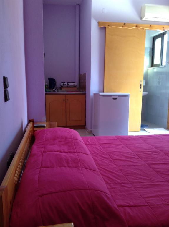 Noufaro Studios Karfas Room photo